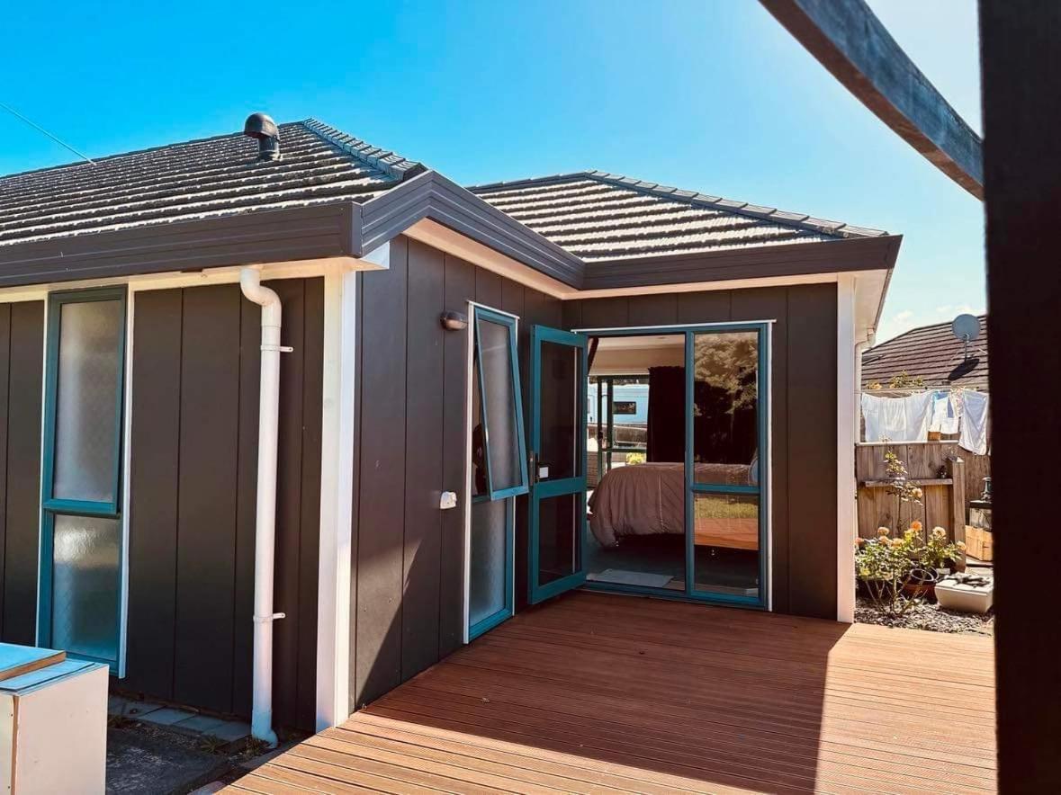 Observation Guest Suite Парапарауму Екстериор снимка
