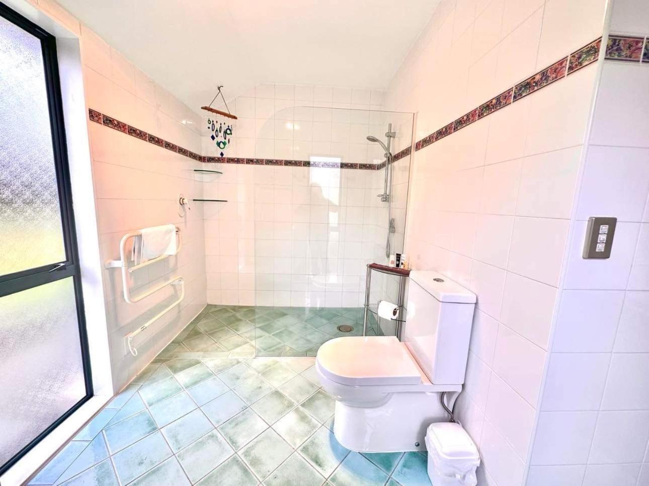 Observation Guest Suite Парапарауму Екстериор снимка